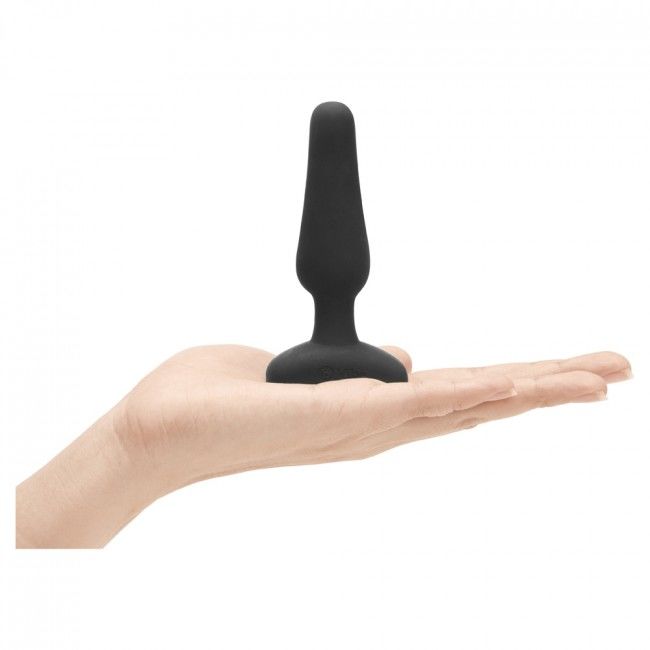 B-Vibe Novice Remote Control Anal Plug Black