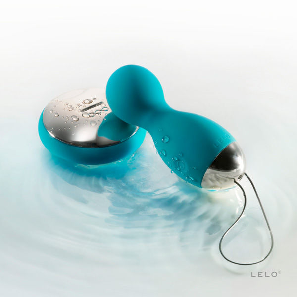Lelo Badge Blue Hula Balls