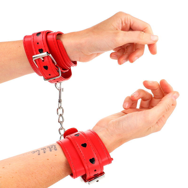Kink Wrist Restraint Kink - Red Wrist Restraints With Black Heart Inlay Adjustable 21-28 Cm X 5.5 Cm