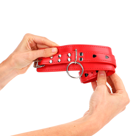 Kink Wrist Restraint Kink - Red Wrist Restraints With Black Heart Inlay Adjustable 21-28 Cm X 5.5 Cm