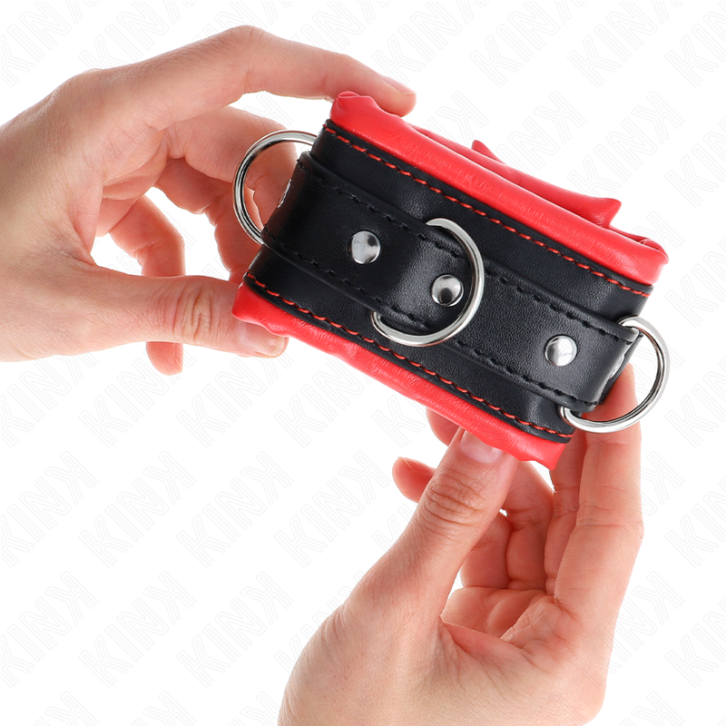 Kink Wrist Restraint Kink - Heavy Wrist Restraints With Red Fur Lined Adjustable 20-30 Cm X 6 Cm
