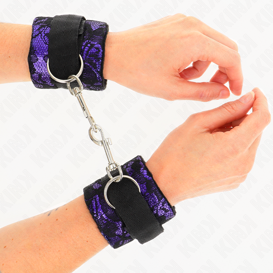 Kink Wrist Restraint Kink - Short Velvet Lace Wrist Restraints And Nylon Bind Purple / Black 23 X 6.5 Cm