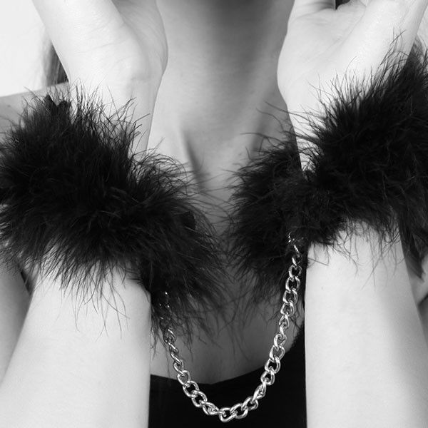 Bijoux Indiscrets Bijoux - Za Za Zu Feather Handcuffs