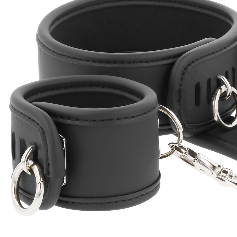 Fetish Submissive Bondage Fetish Submissive - Vegan Leather Necklace And Handcuffs With Noprene Lining