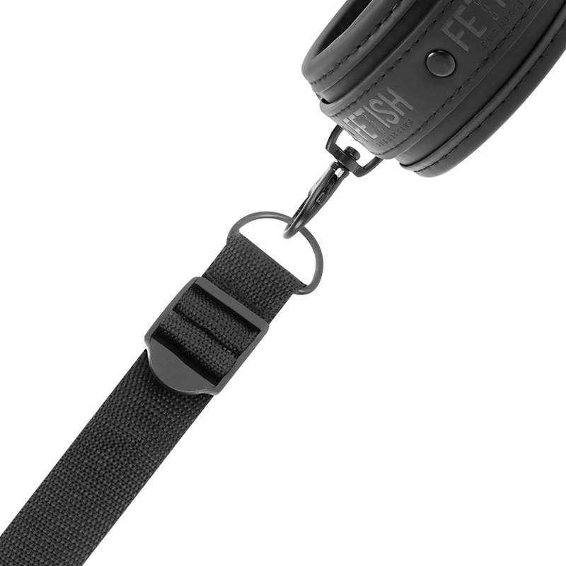 Fetish Submissive Bondage Fetish Submissive - Set Of Handcuffs And Ties With Noprene Lining